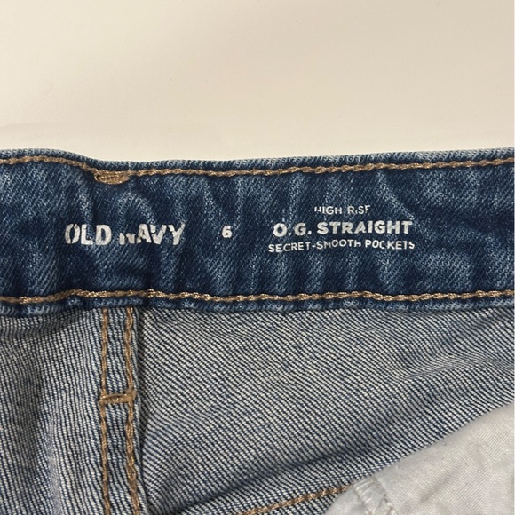 Old Navy O.G. Straight Jean Shorts - Picture 4 of 5
